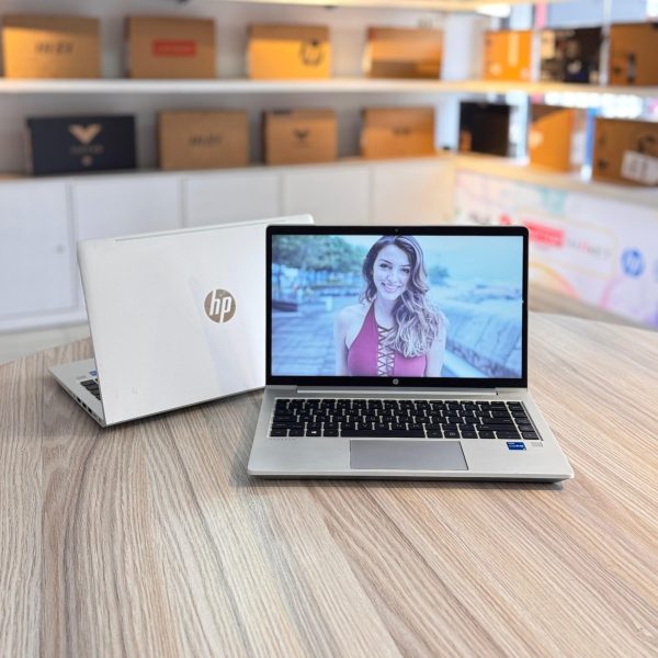 𝗛𝗣 𝗣𝗿𝗼𝗕𝗼𝗼𝗸 𝟰𝟰𝟬 𝗚𝟴 𝗖𝗼𝗿𝗲 𝗶𝟱 𝟭𝟭𝘁𝗵 𝗚𝗲𝗻 | 𝟭𝟲𝗚𝗕 𝗥𝗮𝗺 | 𝟱𝟭𝟮𝗚𝗕 𝗡𝗩𝗠𝗲 | 𝗜𝗿𝗶𝘀 𝗫𝗲 𝗚𝗿𝗮𝗽𝗵𝗶𝗰𝘀 | 𝗕𝗮𝗰𝗸𝗹𝗶𝘁 𝗸𝗲𝘆𝗯𝗼𝗮𝗿𝗱 𝗟𝗮𝗽𝘁𝗼𝗽 - Image 3