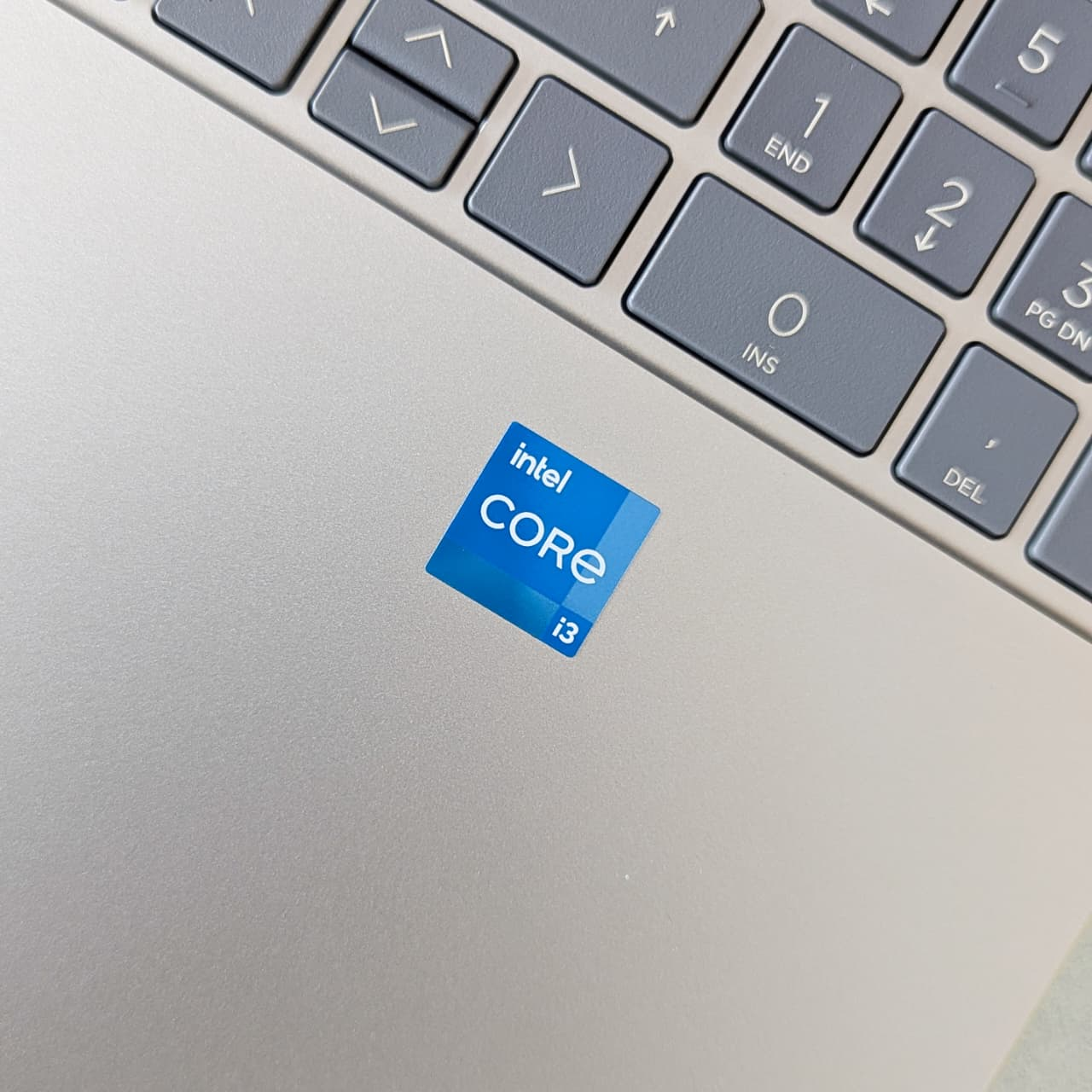 𝗕𝗿𝗮𝗻𝗱 𝗡𝗲𝘄 𝗛𝗣 𝗟𝗮𝗽𝘁𝗼𝗽 𝟭𝟱 𝗖𝗼𝗿𝗲 𝗶𝟯 𝟭𝟯𝘁𝗵 𝗚𝗲𝗻 | 𝟭𝟱.𝟲 𝗶𝗻𝗰𝗵 𝗙𝗛𝗗 | 𝟴𝗚𝗕 𝗥𝗮𝗺 | 𝟱𝟭𝟮𝗚𝗕 𝗡𝗩𝗠𝗲 𝗟𝗮𝗽𝘁𝗼𝗽 - Image 5