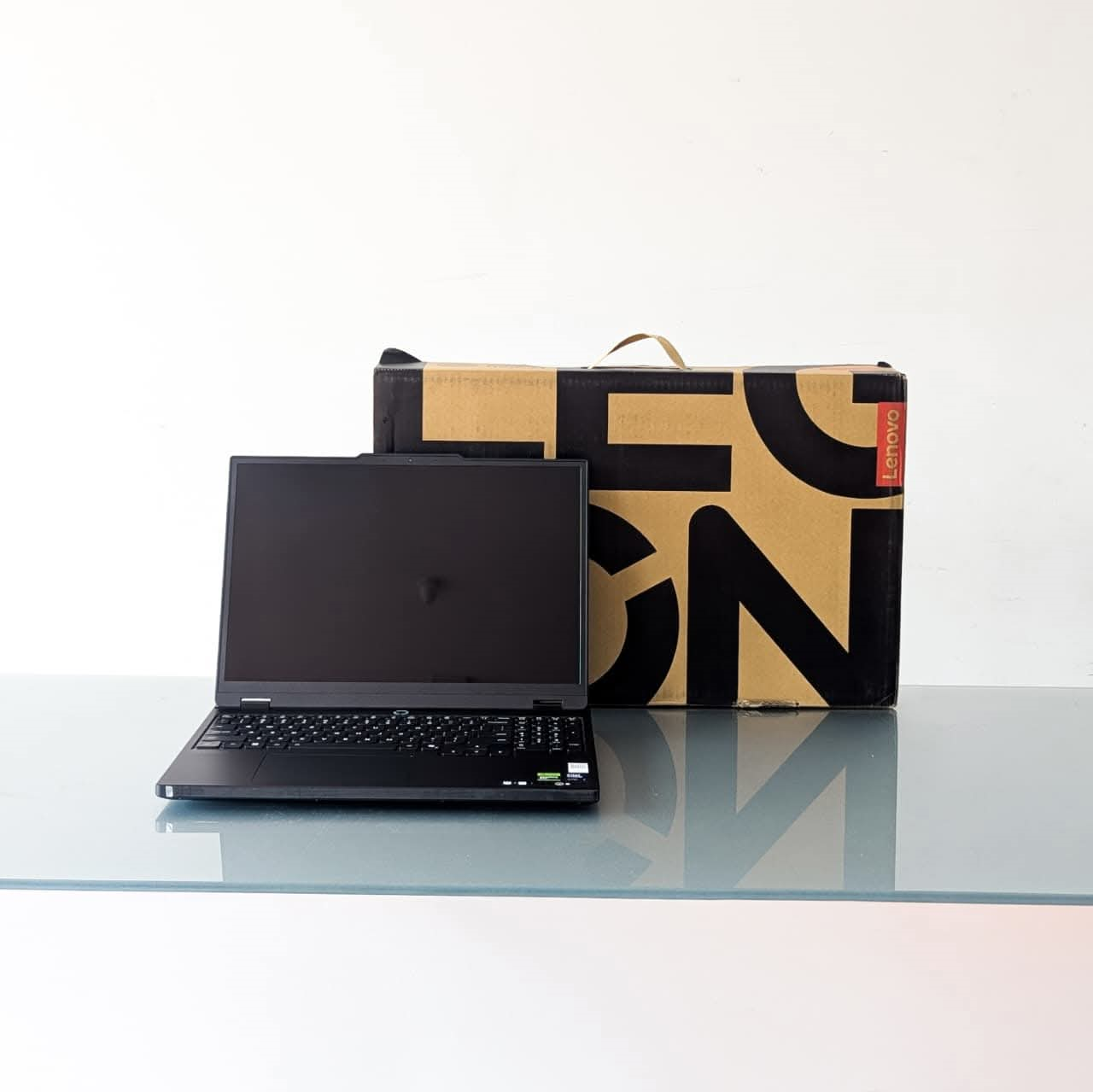 𝟭𝟱 𝗶𝗻𝗰𝗵 𝗢𝗟𝗘𝗗 (𝟮𝟱𝟲𝟬𝘅𝟭𝟲𝟬𝟬) 𝟭𝟲𝟱𝗛𝘇 𝗗𝗶𝘀𝗽𝗹𝗮𝘆 | 𝗕𝗿𝗮𝗻𝗱 𝗡𝗲𝘄 𝗟𝗲𝗻𝗼𝘃𝗼 𝗟𝗲𝗴𝗶𝗼𝗻 𝟱 𝗶𝗻𝘁𝗲𝗹 𝗖𝗼𝗿𝗲 𝗨𝗹𝘁𝗿𝗮 𝟳-𝟮𝟱𝟱𝗛𝗫 𝟭𝟱𝘁𝗵 𝗚𝗲𝗻 | 𝗥𝗧𝗫 𝟱𝟬𝟲𝟬/𝟴𝗚𝗕 | 𝟭𝟲𝗚𝗕 𝗗𝗗𝗥𝟱 𝗥𝗮𝗺 | 𝟱𝟭𝟮𝗚𝗕 𝗡𝗩𝗠𝗲 𝗟𝗮𝗽𝘁𝗼𝗽