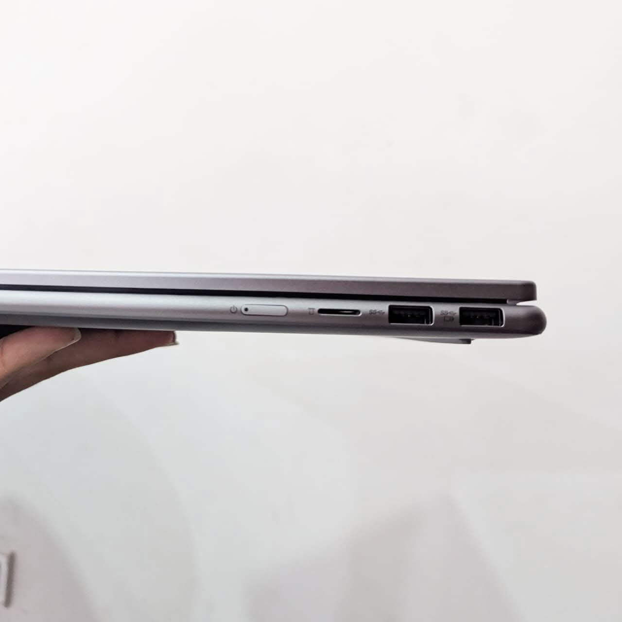 𝗕𝗿𝗮𝗻𝗱 𝗡𝗲𝘄 𝗟𝗲𝗻𝗼𝘃𝗼 𝗬𝗼𝗴𝗮 𝟳 𝟮 𝗶𝗻 𝟭 𝗔𝗠𝗗 𝗥𝘆𝘇𝗲𝗻™ 𝟳-𝟴𝟴𝟰𝟬𝗛𝗦 (𝟴𝟬𝟬𝟬 𝘀𝗲𝗿𝗶𝗲𝘀) | 𝟭𝟲 𝗶𝗻𝗰𝗵 𝗪𝗨𝗫𝗚𝗔 𝗥𝗼𝘁𝗮𝘁𝗮𝗯𝗹𝗲 & 𝗧𝗼𝘂𝗰𝗵 𝗗𝗶𝘀𝗽𝗹𝗮𝘆 | 𝟭𝟲𝗚𝗕 𝗗𝗗𝗥𝟱 𝗥𝗮𝗺 | 𝟱𝟭𝟮𝗚𝗕 𝗡𝗩𝗠𝗲 𝗟𝗮𝗽𝘁𝗼𝗽 - Image 4